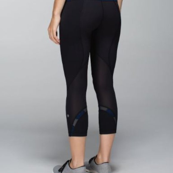 Lululemon Run: Inspire Crop II *Sashiko Size 8 - Picture 2 of 7